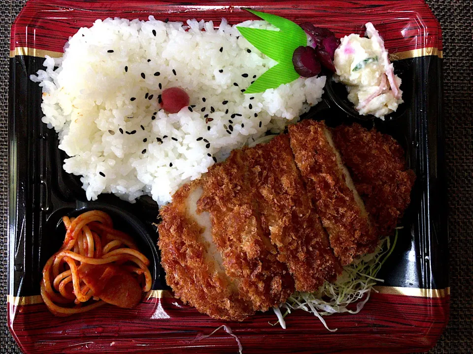 とんかつ弁当|ばーさんさん