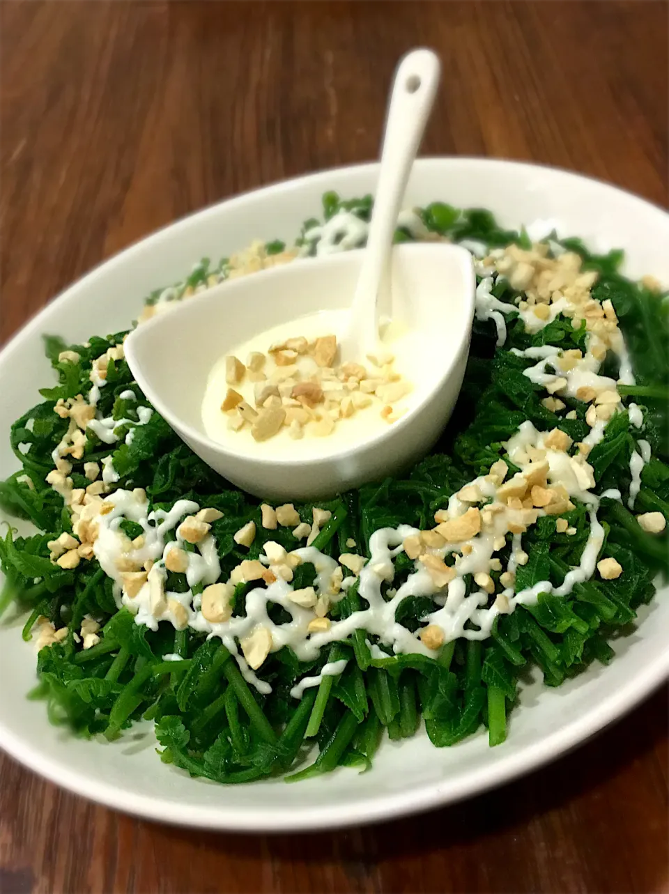 Vegetable Fern with cashew nut mayonnaise|Megan Linさん