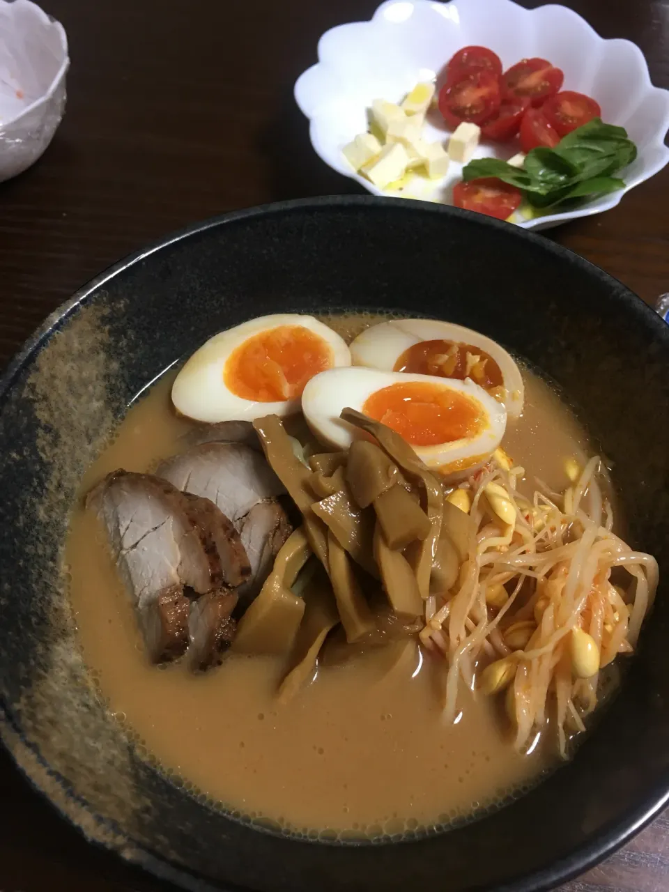 醤油豚骨ラーメン|TOMOさん