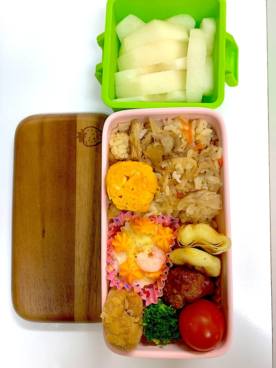 Snapdishの料理写真:2019,9/5 高１娘の炊き込みご飯弁当🍱|naoちんさん