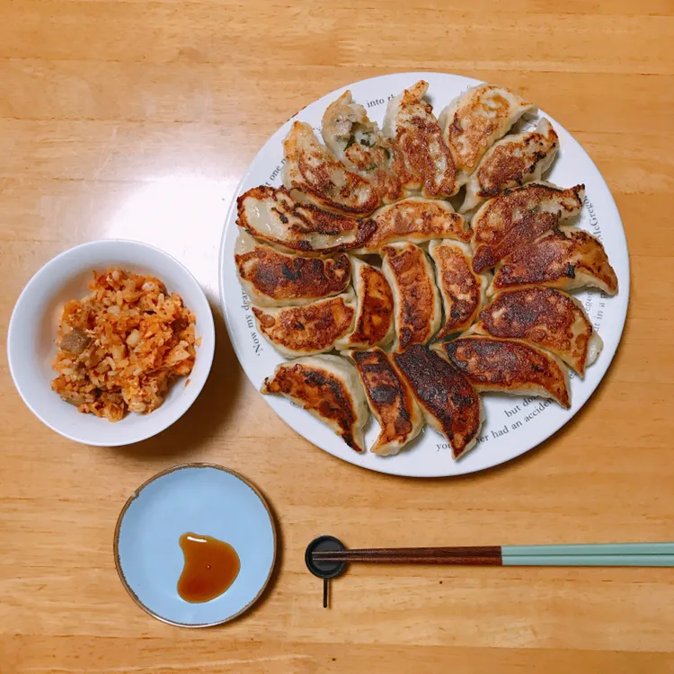 焼き餃子とキムチチャーハン|ちゃみこさん