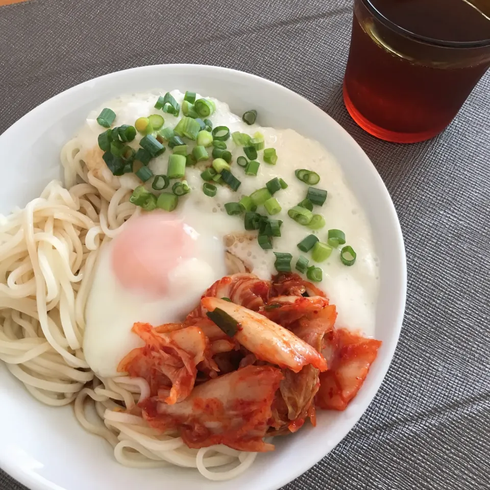 Snapdishの料理写真:ぶっかけとろろうどん(*^^*)お昼ごはん|サチャンさん