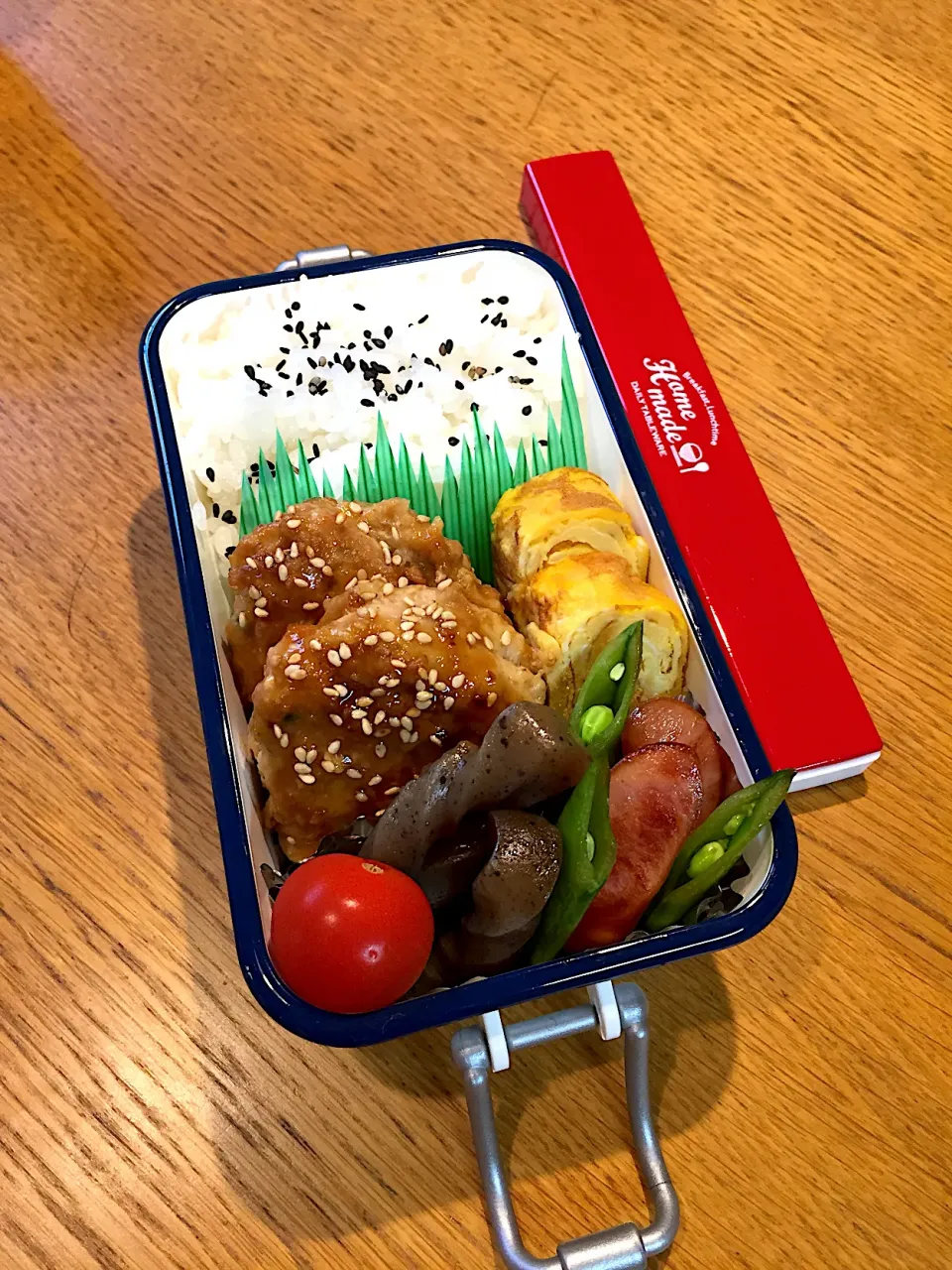 Snapdishの料理写真:JK弁当  鶏つくね味噌ダレ|まつださんさん