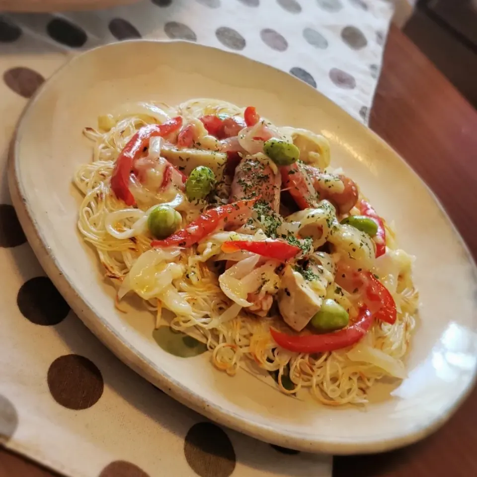 Snapdishの料理写真:素麺ガレット＊レンチンぎゅうぎゅう焼きのっけ|mi_neneco♪さん