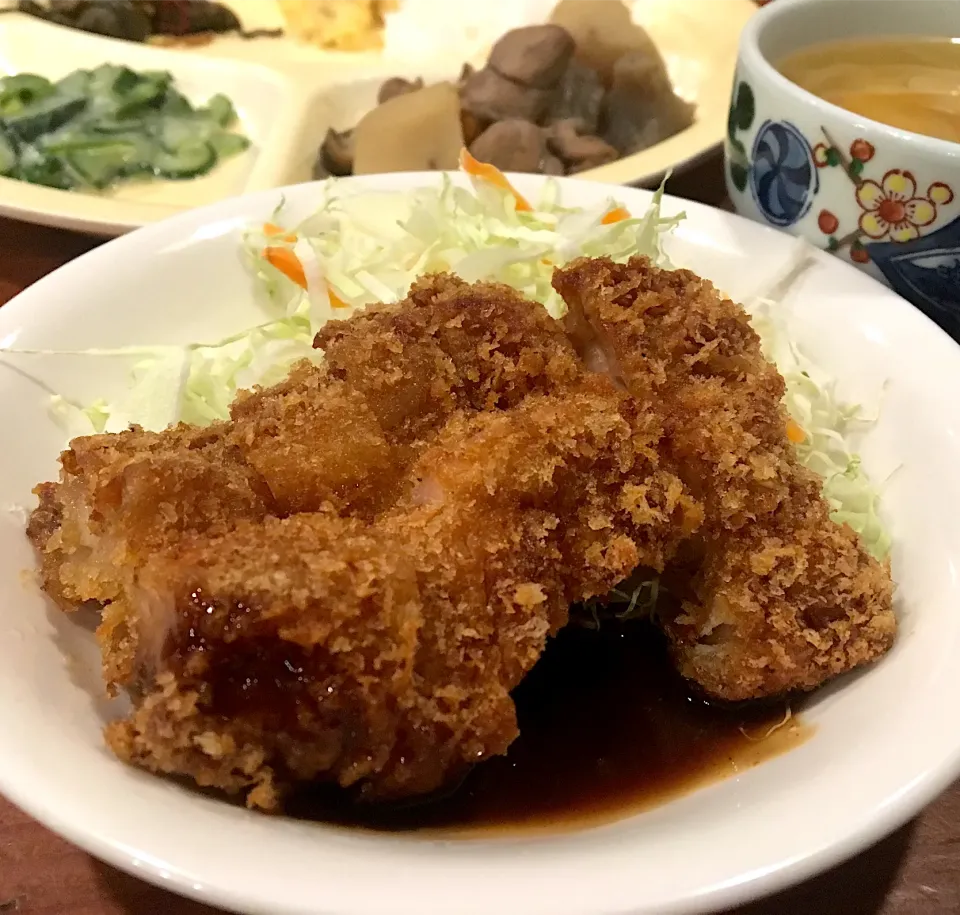 晩ごはん⭐️⭐️🔆                                            チキンカツなど|ぽんたさん