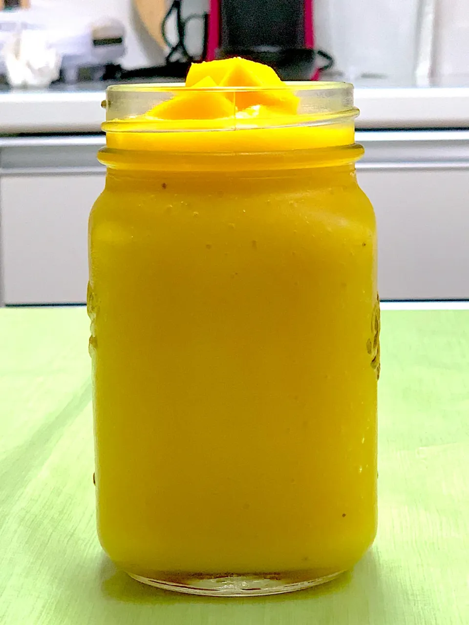 Mango smoothie|Nachaz Kitchenさん