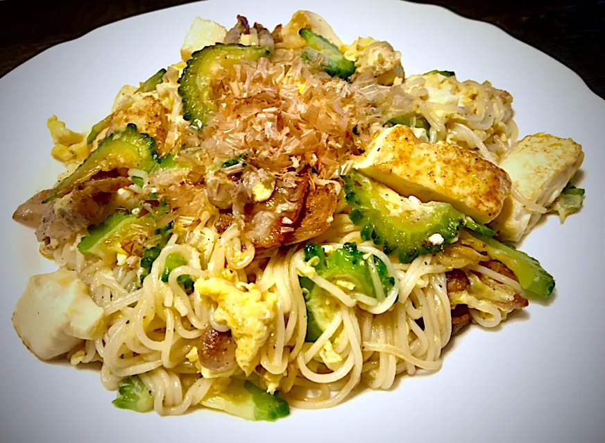 ゴーヤ・ソーミンチャンプルー                     ・ゴーヤと素麺の合体？                         #麺好き男のランチ|mottoさん