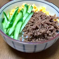 Snapdishの料理写真:三色丼|ぱるさん