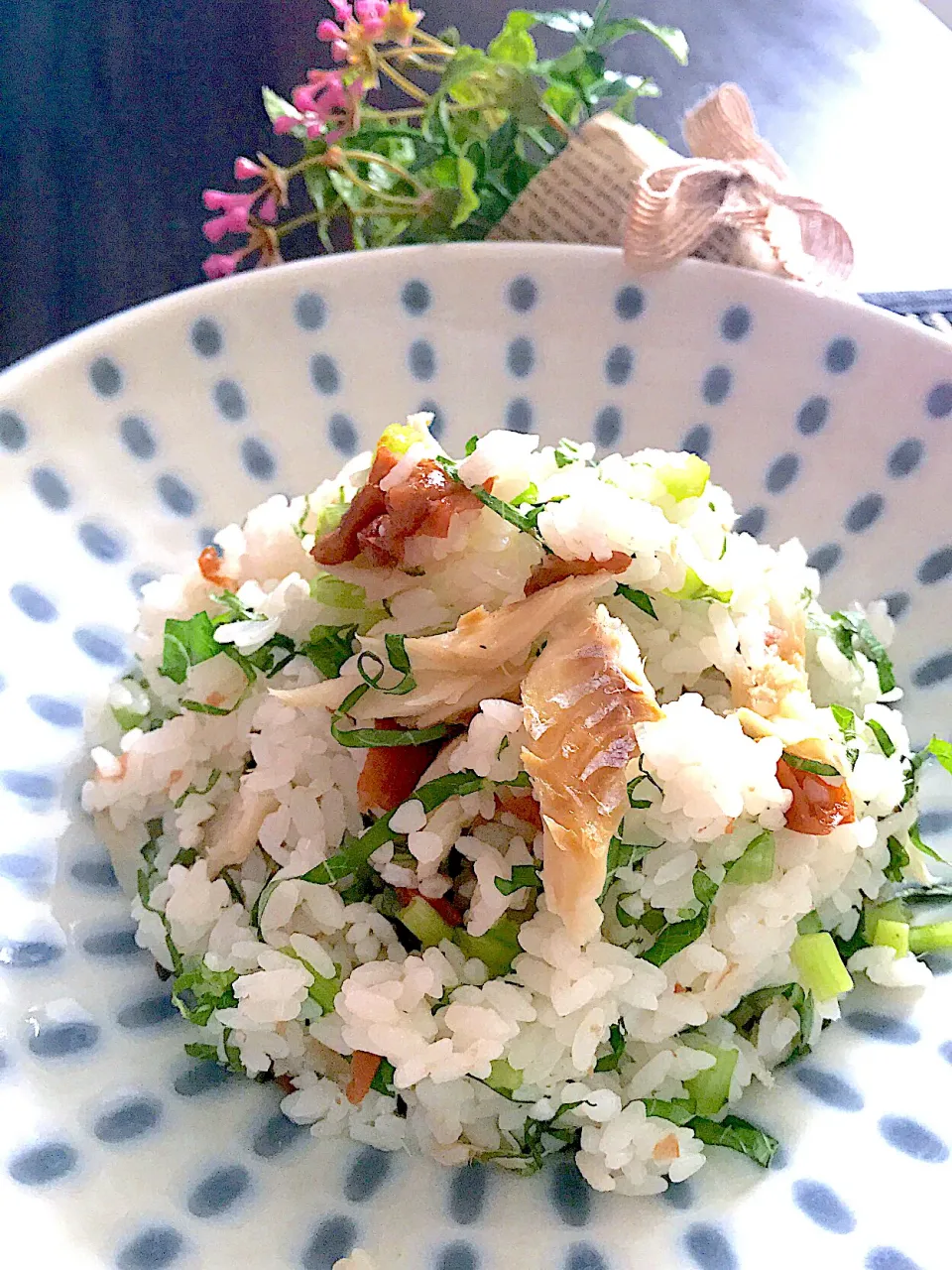 干しタラ、カブの葉、梅干しの混ぜご飯💕|🌺🌺Foodie🌺🌺さん