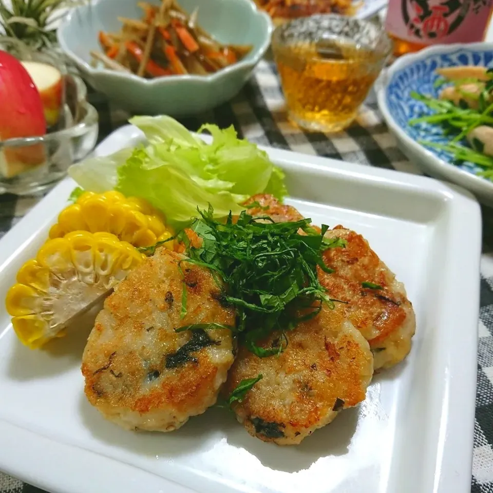 Tomoko Itoさんの料理 ハンペンと蓮根のチーズ焼き💗|とまと🍅さん