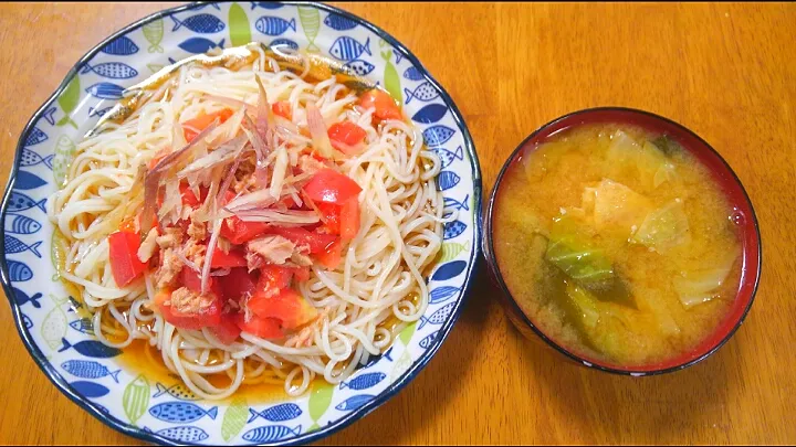 ８月２３日　トマトツナそうめん　キャベツと油揚げのお味噌汁|いもこ。さん