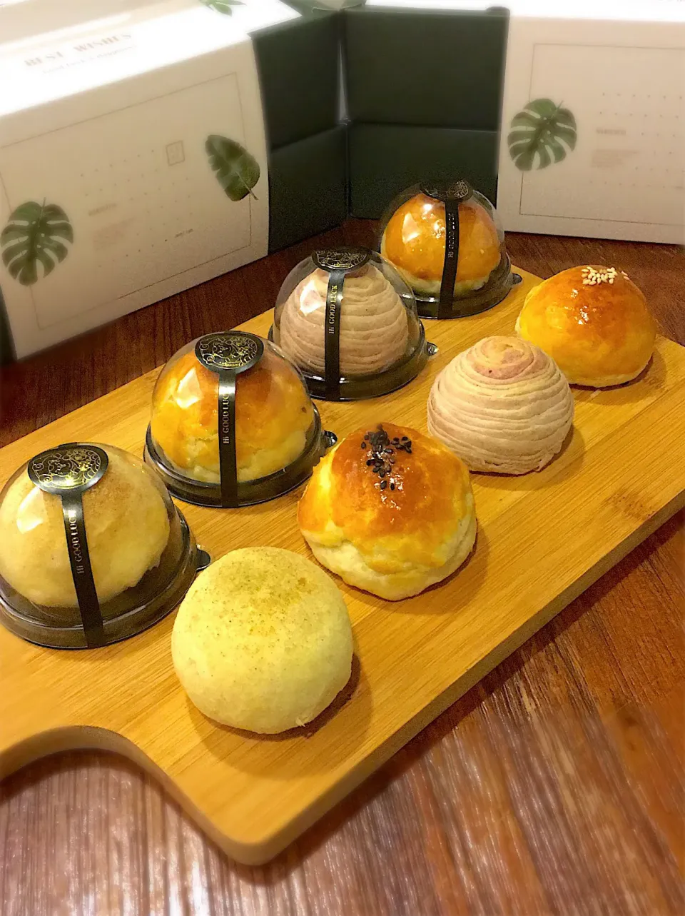 Four kinds of moon cakes for Moon festiva|Megan Linさん