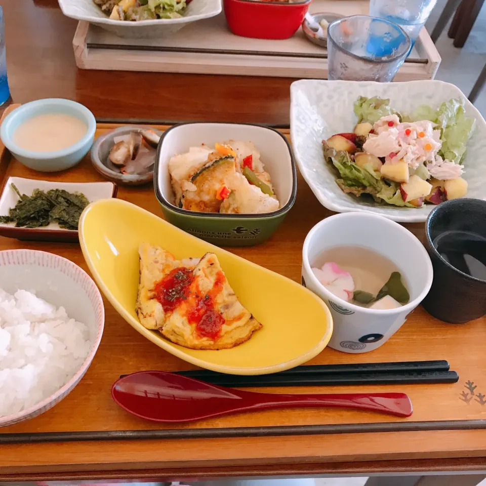 チキンとさつま芋のサラダ🥗                                野菜天ぷらと揚げ豆腐                                            ベーコンと山芋のスパニッシュオムレツ|ちゃみこさん