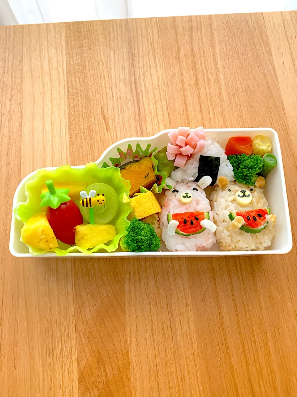 ayano.adshさんの料理 くまさんおにぎり弁当🍉夏|みーさん