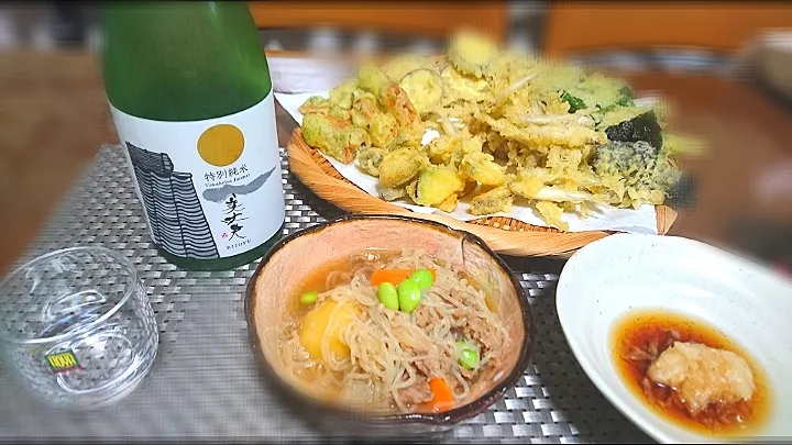 肉じゃが
天ぷら(ワカサギ・カボチャ・ちくわ
     しそ・のり)   🍶|びせんさん