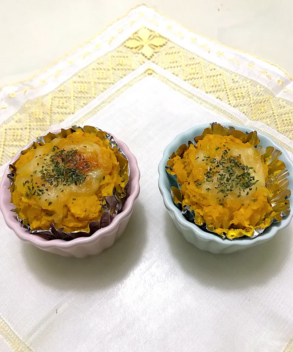 みき.∘♡⃝さんの料理 野菜1つで♡かぼちゃグラタン🎃ܤ *|ちゃべさん