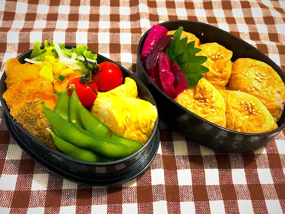 Snapdishの料理写真:9/9(月)昼食 #昼ごはん #弁当  •生姜ご飯のいなり寿司/柴漬け  •ささみの大葉フライ/サラダ/玉子焼き/枝豆|おさんどんさん