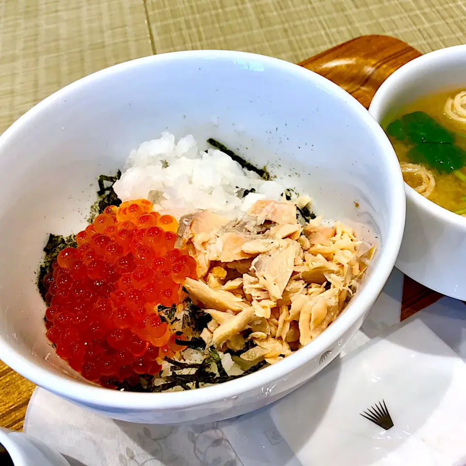 いくらと鮭の親子丼|ひめちゃんさん