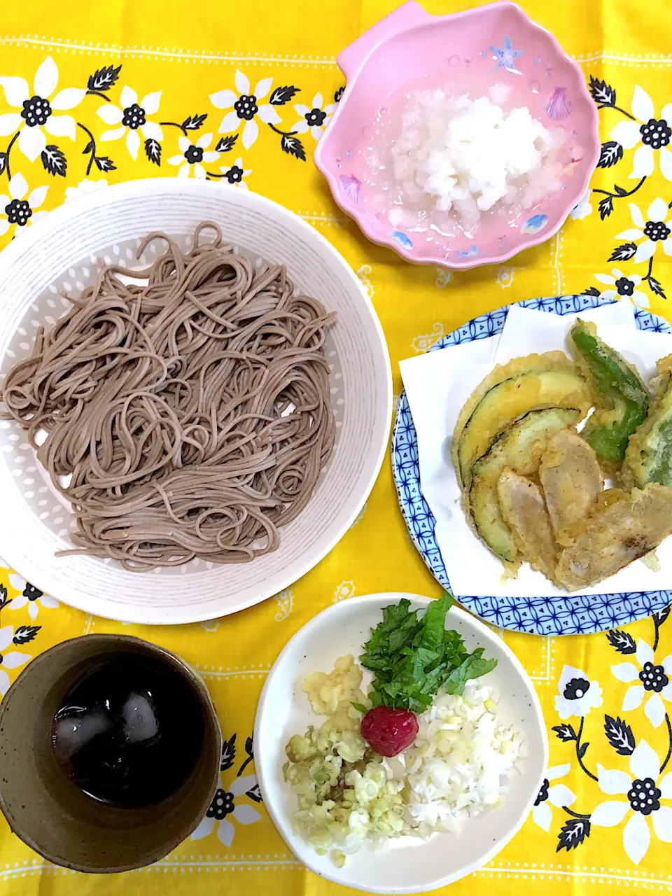 Snapdishの料理写真:🌸おろし蕎麦   薬味たっぷり🌸|kikiさん