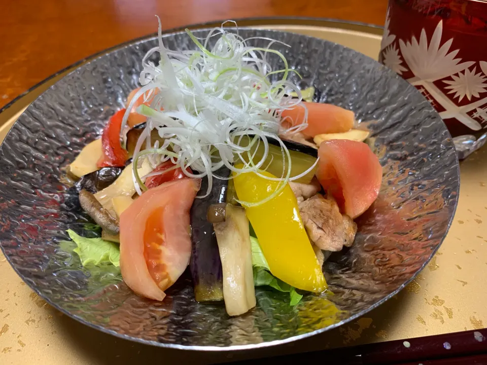 鳥もも肉の香味野菜サラダ生姜醤油ダレ添え|ｋｚｓｙｋさん