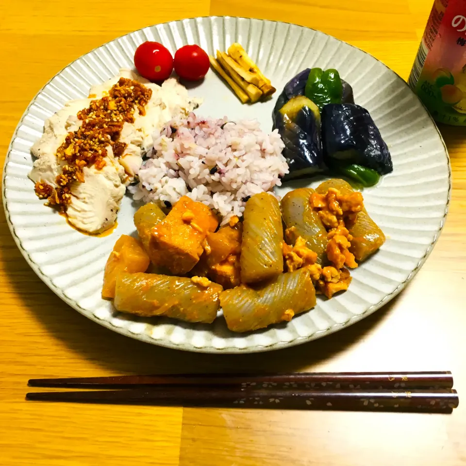 Snapdishの料理写真:蒟蒻厚揚げ大根のコチュ味噌炒め|りりさん