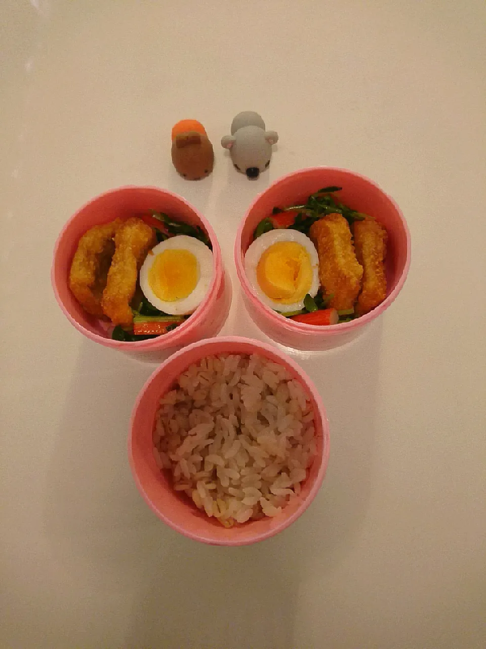 Snapdishの料理写真:今日のお弁当🍱
チキンナゲット、豆苗炒め、ゆで卵、麦ご飯|pinknari🐰🌈さん