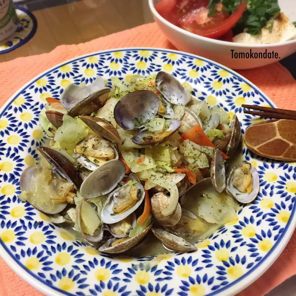 アサリとキャベツの酒蒸し🐚♡|🇯🇵ともこちゃん。さん