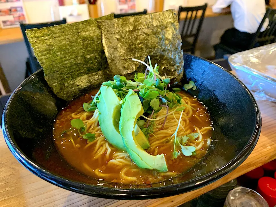 試作のドライカレーが余ったのでラーメンにした|颯爽の遊び場さん