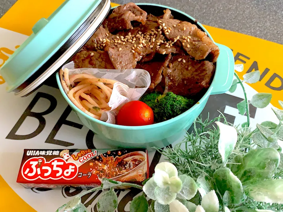 色気のない焼肉弁当……|Merさん