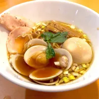 「醤油と蛤と麺 そして人と夢」|ラーメン小僧さん