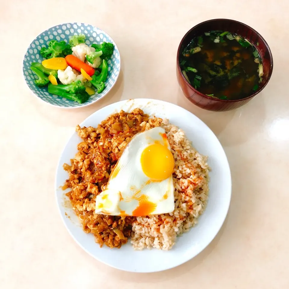 🍚鶏胸肉キーマカレーライス セット🍳|Rina (˶‾᷄ ⁻̫ ‾᷅˵)さん