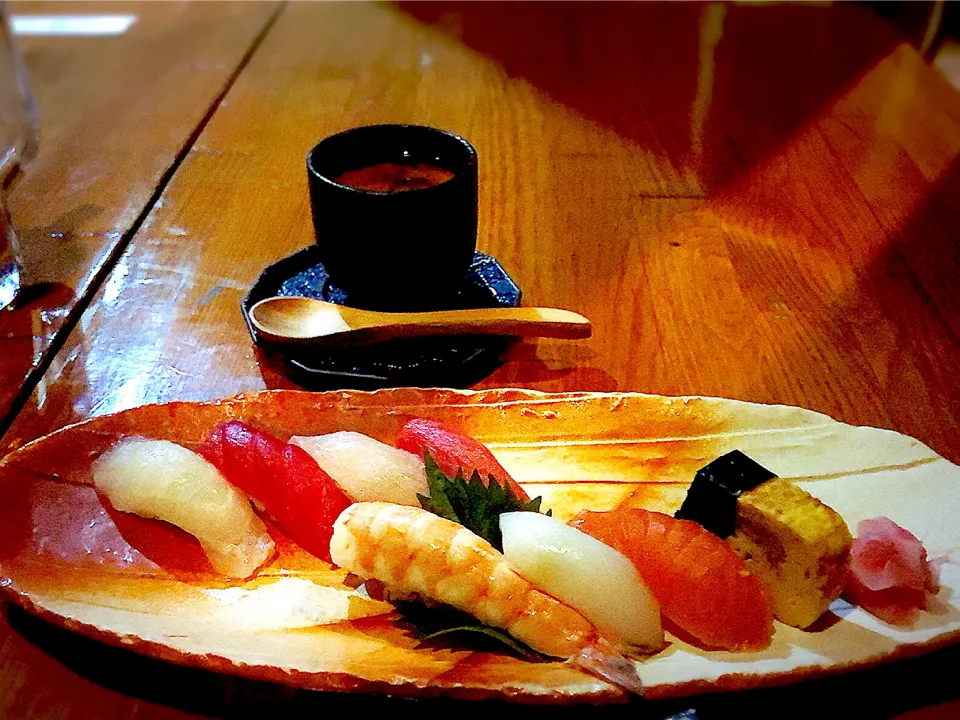 今日の〆は…ご飯小さめのお寿司と冷やし茶碗蒸し|いっちさん