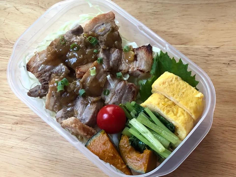 Snapdishの料理写真:豚バラのレモン塩ダレ 弁当|弁当 備忘録さん