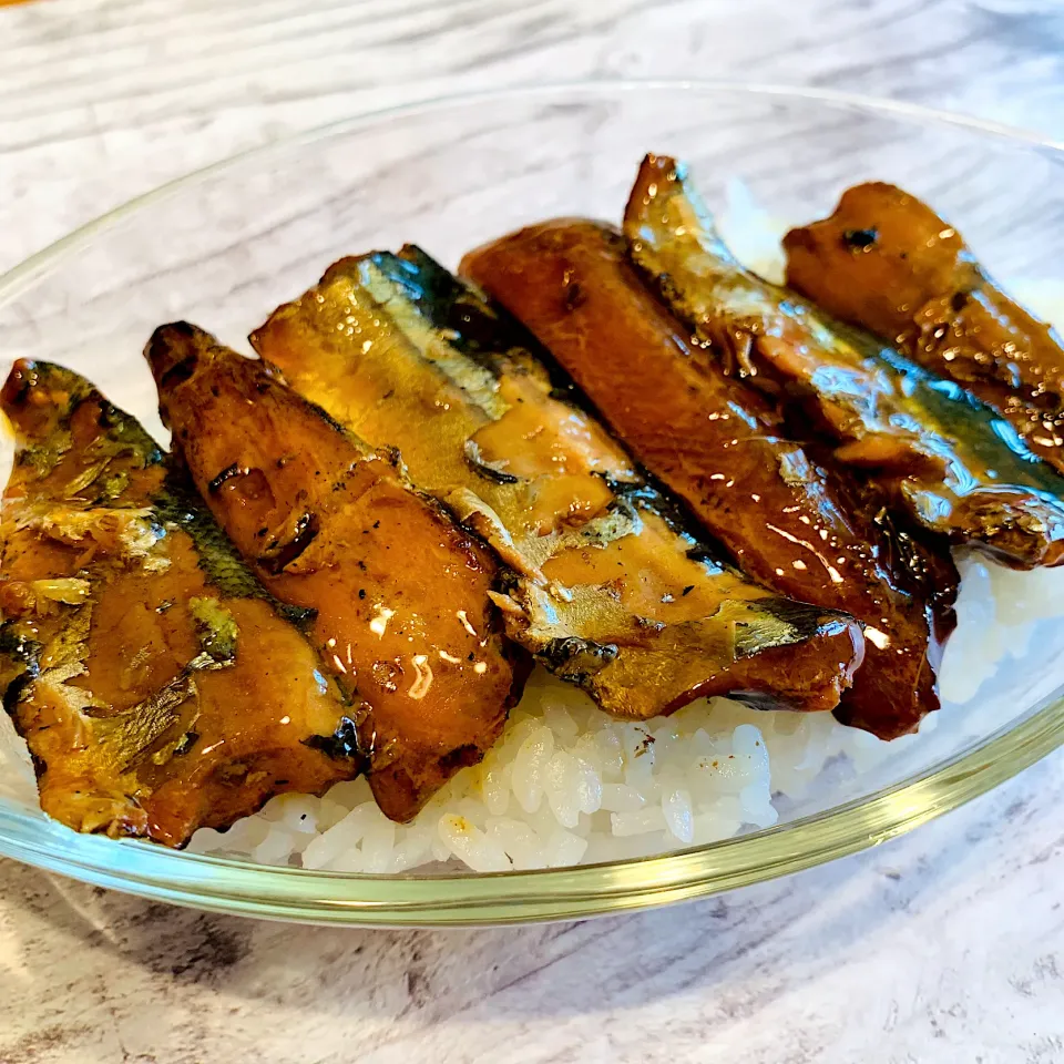 Snapdishの料理写真:鰯の蒲焼き缶使ってとろろドリア作りまーす|いちごさん