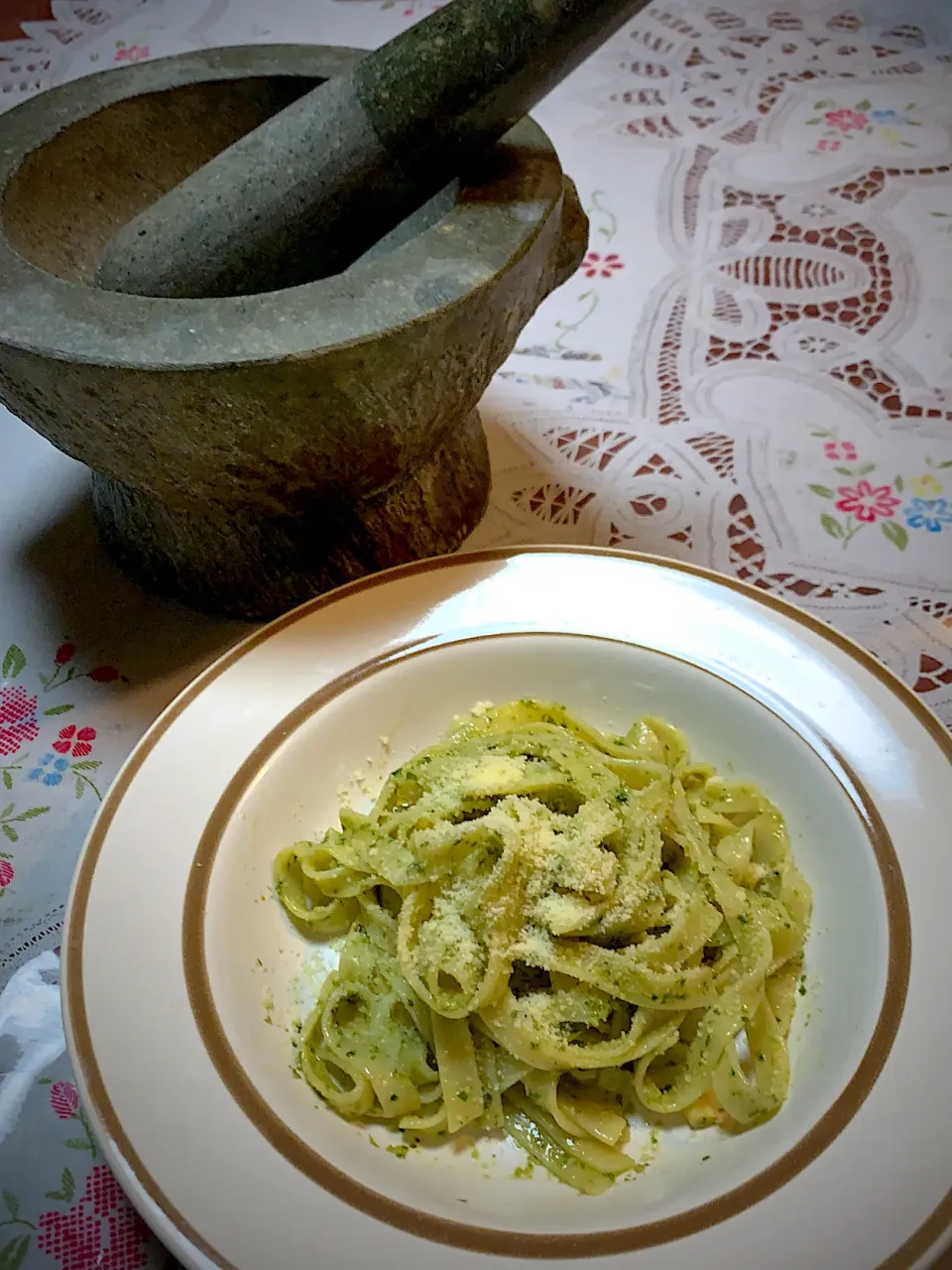 Snapdishの料理写真:バジルが沢山採れるので、ジェノベーゼパスタ|akoさん