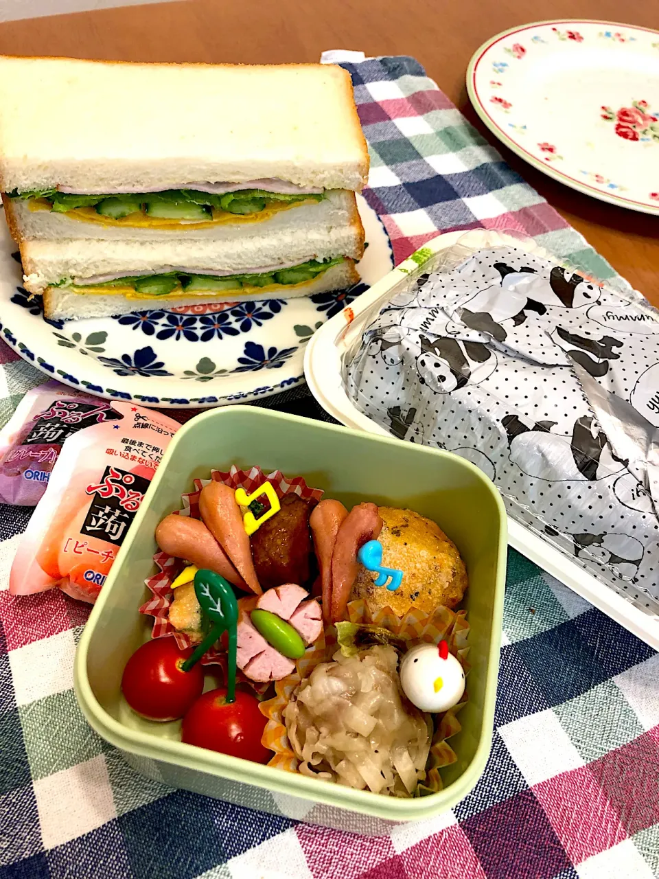 次女の遠足弁当🍱|ピヨまるさん