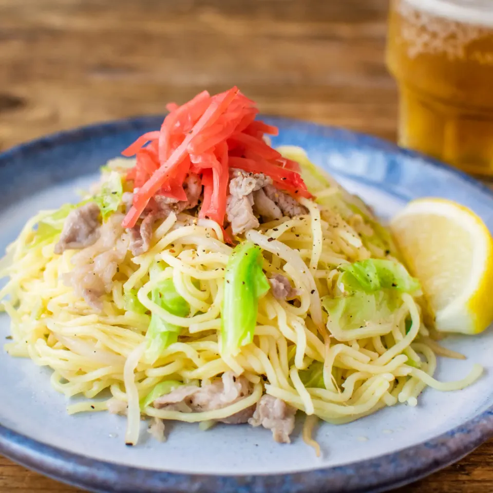 液体塩こうじで♪電子レンジで作る！豚バラ塩レモン焼きそば♪﻿|ハナマルキさん