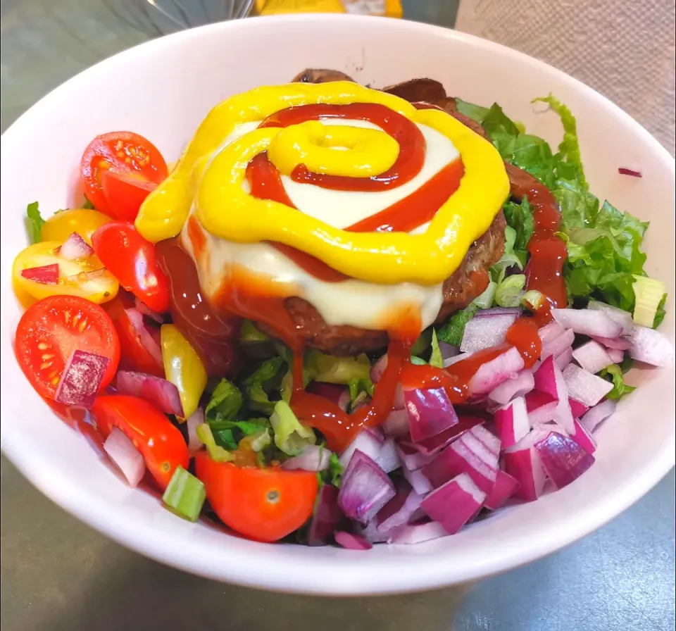 Chorizo Cheeseburger Salad|Alonsealさん