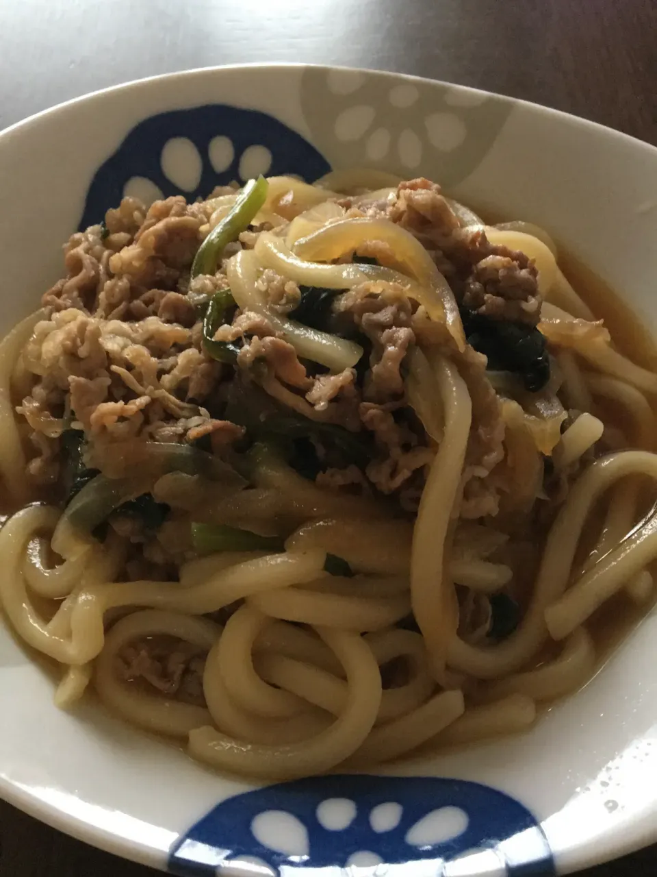 Snapdishの料理写真:牛丼の残りで簡単肉うどん|sonomiさん