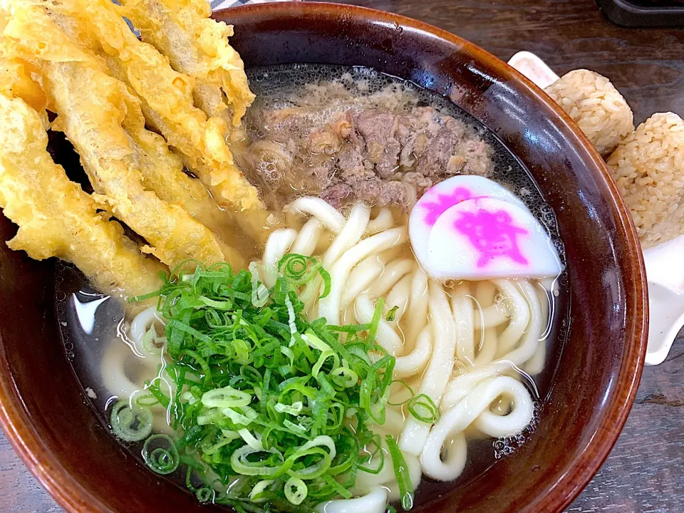 肉ごぼう天うどん|ぶりっとさん