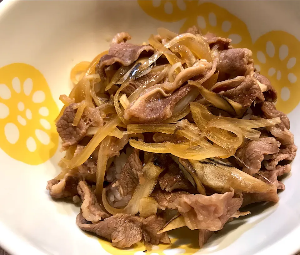 Snapdishの料理写真:牛丼😊|やにゃさん