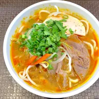 Snapdishの料理写真:Bún bò huế|Heochang Huyさん