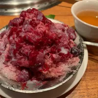 Snapdishの料理写真:イチゴかき氷🍧練乳かかってるのが好き🤤|AyanoTanakaさん