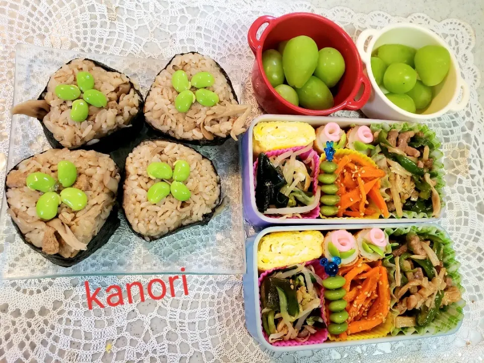 Snapdishの料理写真:🍄きのこごはんおにぎりde試合応援弁当|かのりさん