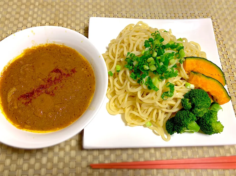 牛すじカレーつけ麺|ゆっちこさん