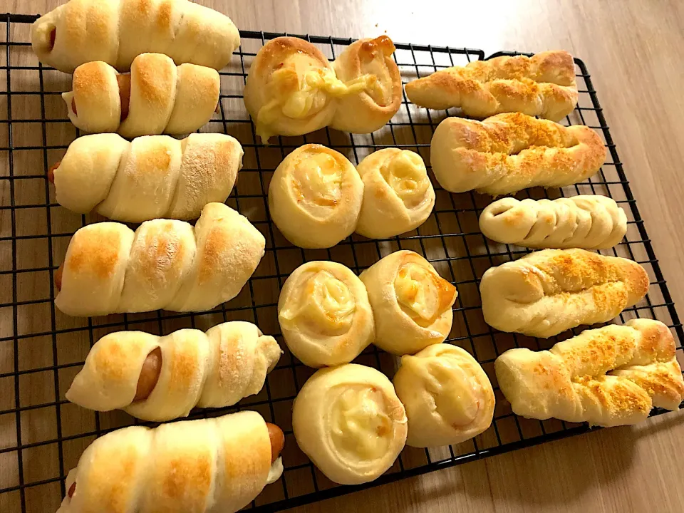 ハムチーズパン パルメザンチーズパン ソーセージロールパン|きむらゆりかさん