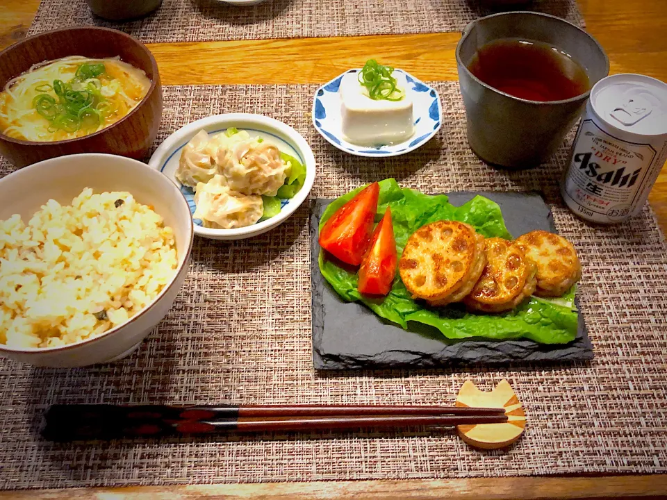 レンコンのはさみ揚げなど作りました。お肉のタネが残ったので急遽焼売に。|ヒヨリ飯さん