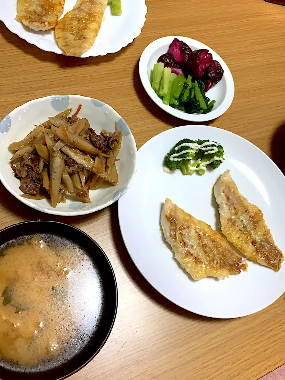 晩御飯 鱈のムニエル 牛肉ゴボウキンピラ|爰音さん