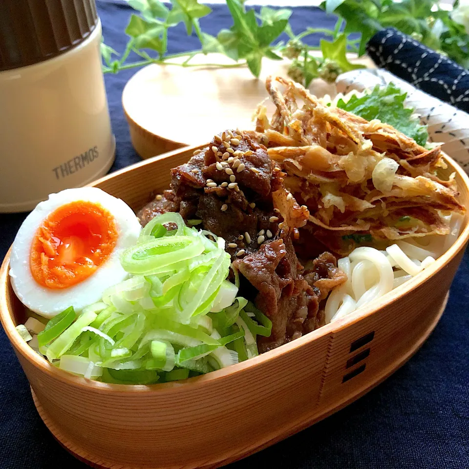 肉うどん弁当・ごぼうのかき揚げトッピング|あここさん