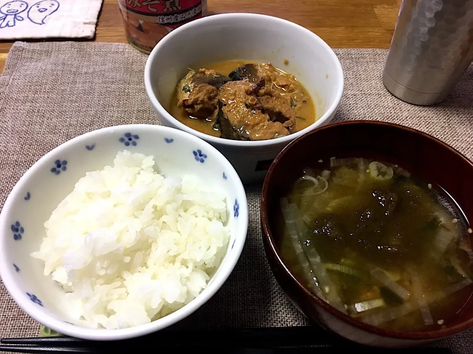 サバの味噌煮缶定食
 #あるもので  #簡単料理|morimi32さん